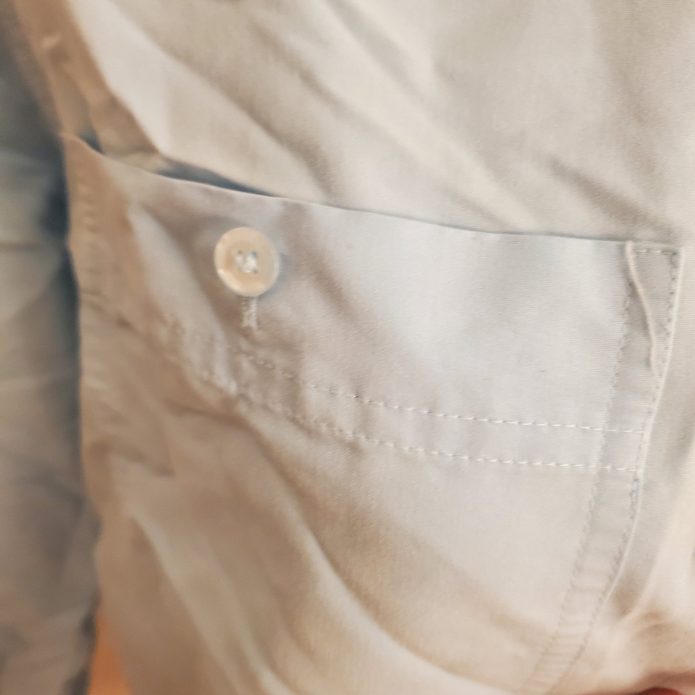 Blouse - Picture 2 of 3